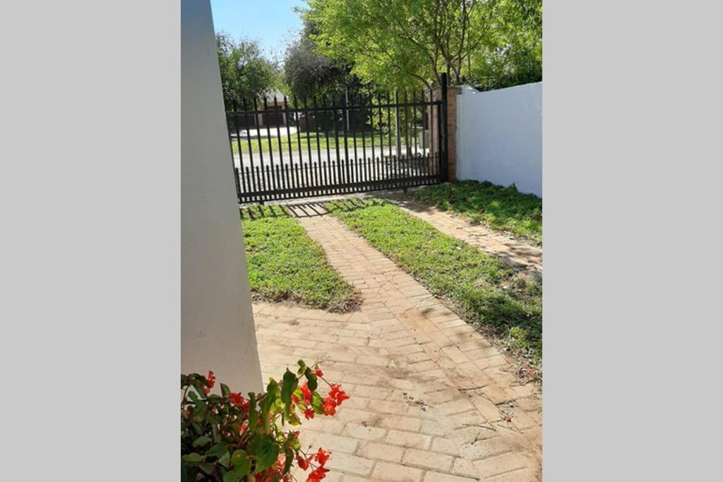 Kruger Southern Cross Malalane Bagian luar foto